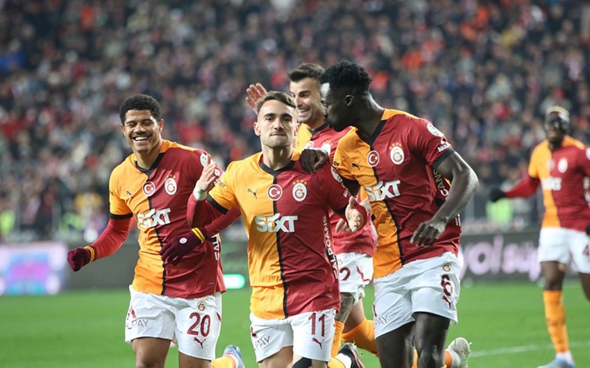 Türkiyə Superliqasında Qalatasaray turu itkisiz başa vurub