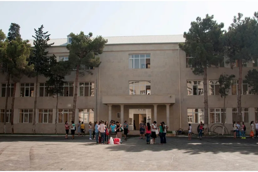 Bakıda daha bir məktəb koronavirusa görə bağlanıb