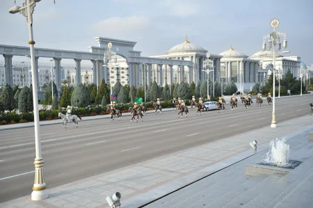 Official welcome ceremony held for President Ilham Aliyev in Ashgabat