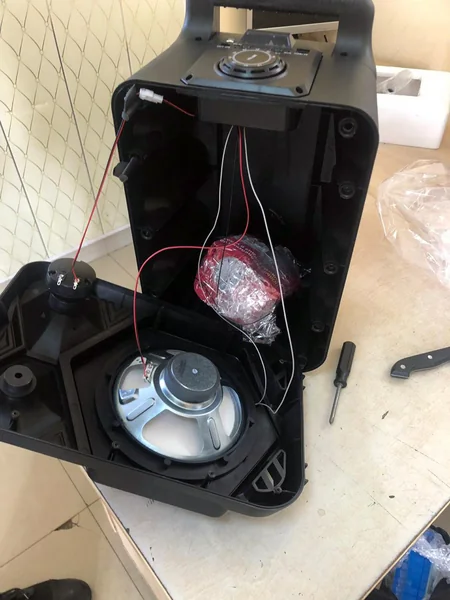 Rusiyadan Azərbaycana tərkibində güclü təsir edən maddələr olan dərmanın gətirilməsinin qarşısı alınıb