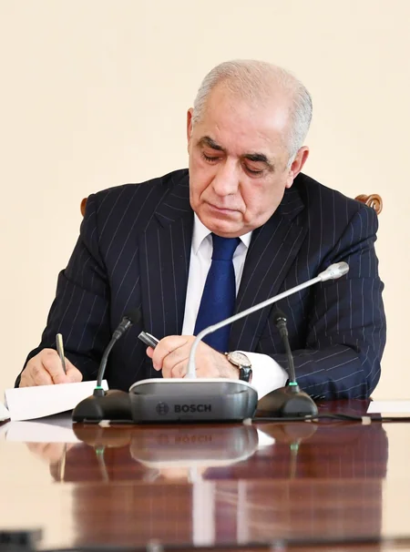 Nazirlər Kabineti büdcə məsələlərini müzakirə edib