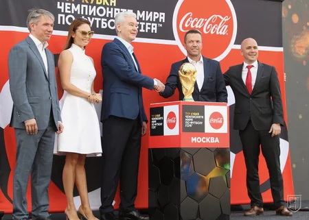 Лотар Маттеус представил Кубок чемпионата мира по футболу в Москве