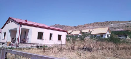 Журналисты побывали в сожженных армянами домах в селе Забух