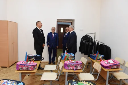 Prezident İlham Əliyev əsaslı təmir edilən 268 saylı xüsusi məktəbdə yaradılan şəraitlə tanış olub