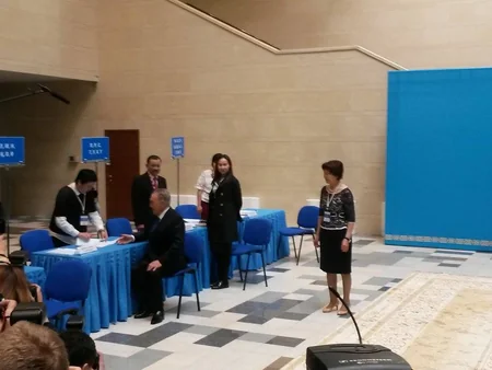 ​Nursultan Nazarbayev prezident seçkilərində səs verib - FOTO