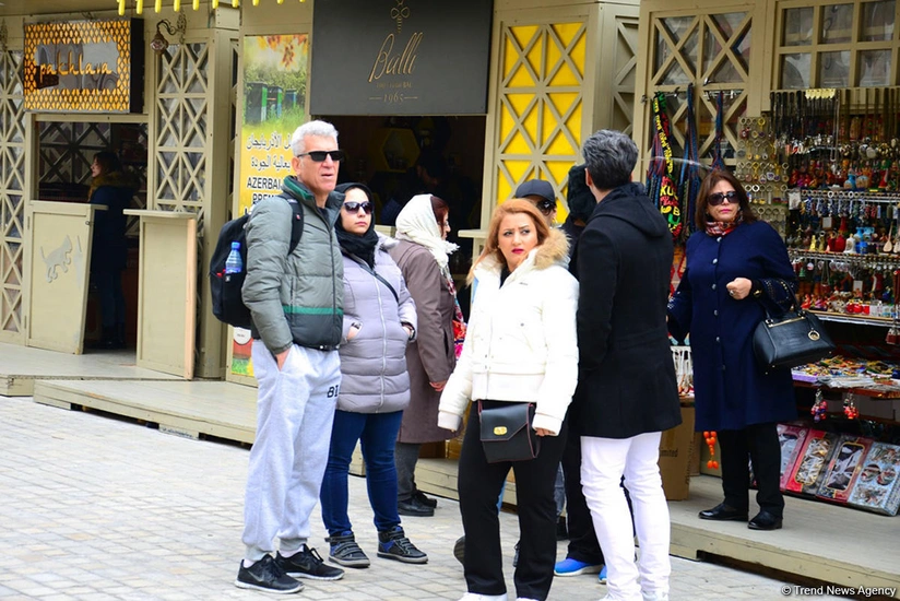 Azərbaycanla İran arasında turizm əlaqələri müzakirə edilib