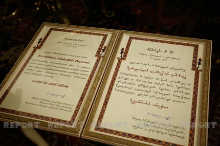 Gürcüstan Patriarxı Allahşükür Paşazadəni Dostluq ordeni ilə təltif edib
