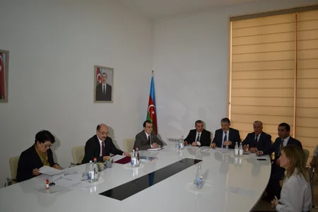 Mədəniyyət naziri Hacıqabulda vətəndaşları qəbul edib