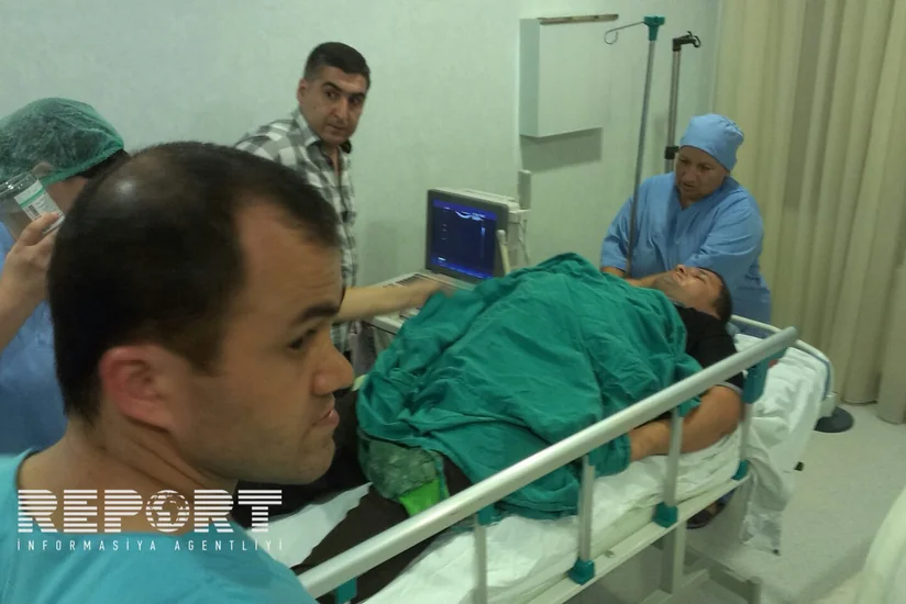 Lənkəranda toyda kütləvi dava nəticəsində 3 nəfər bıçaqlanıb - FOTO