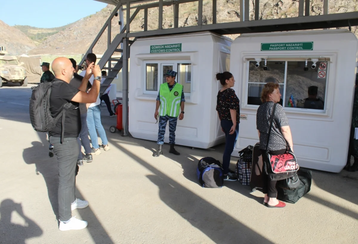 Turkish journalists watched Armenian humanitarian show at Lachin checkpoint