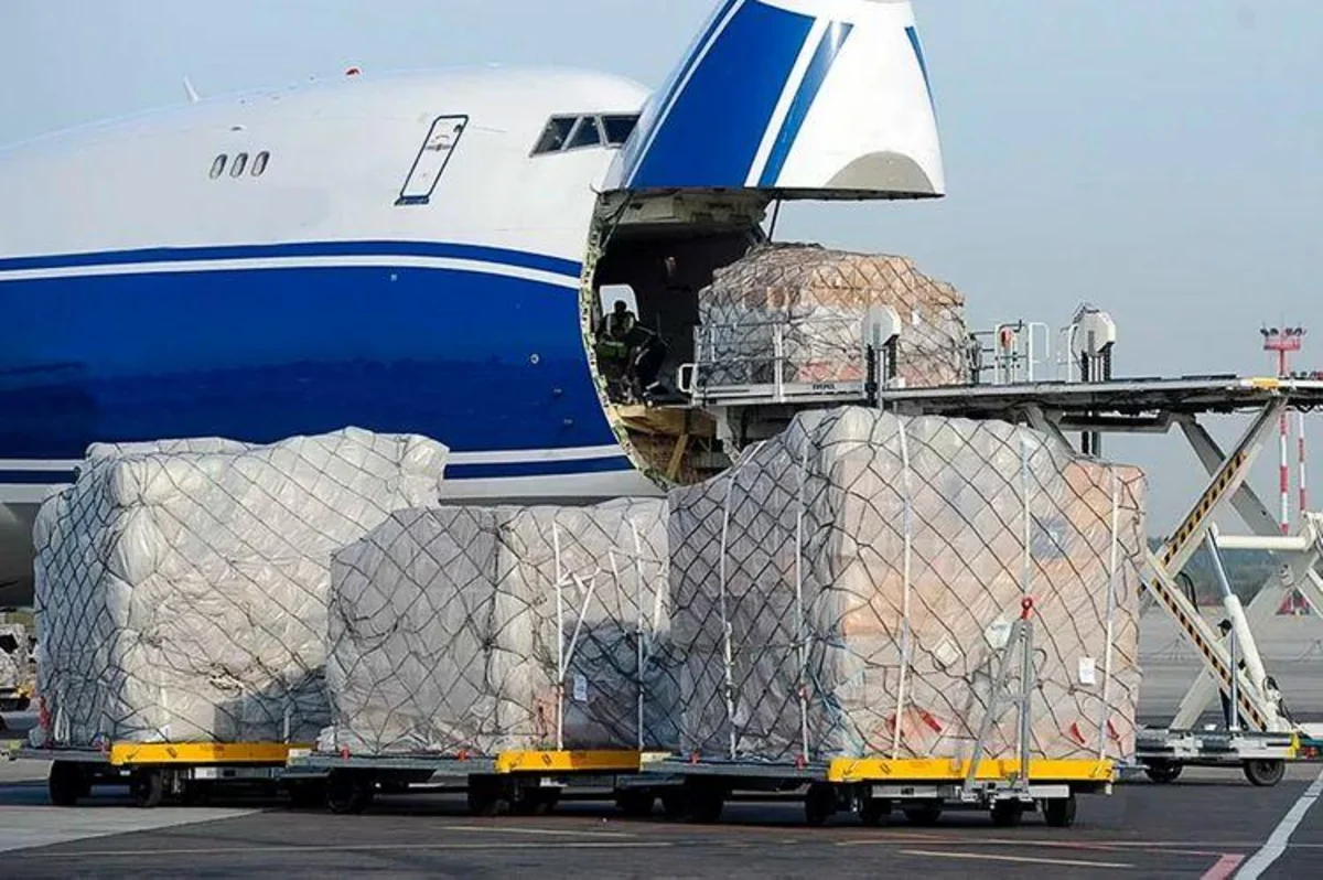 Cargo transportation by air up in Azerbaijan