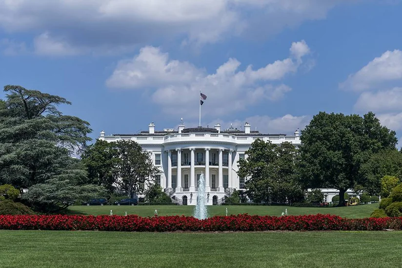 СМИ: Свыше 100 служащих Совета нацбезопасности США отправили в административный отпуск