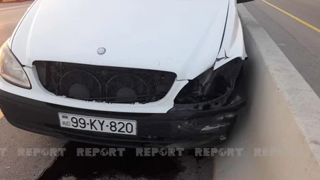Kürdəmirdə yol qəzası baş verib, sürücü xəsarət alıb