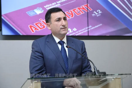 “Abituriyent” jurnalının 12-ci nömrəsi təqdim olunub