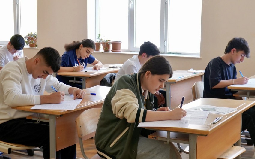 Bu gün 51 mindən çox şagird ümumi orta təhsil üzrə buraxılış imtahanı verib - YENİLƏNİB