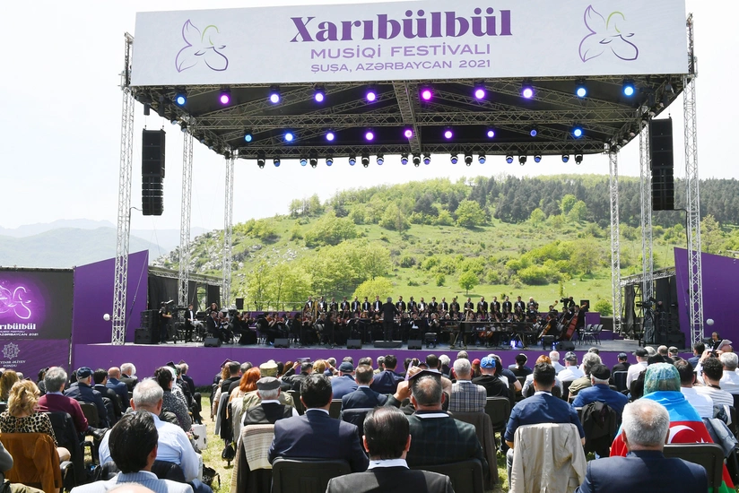 İtaliya mətbuatı “Xarıbülbül” musiqi festivalından yazdı