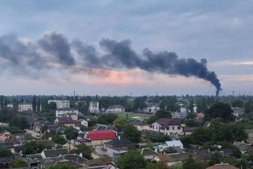 При пожаре на складе боеприпасов в Крыму пострадали два человека