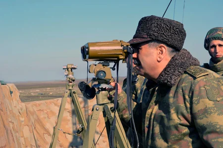 Azerbaijani Defence Minister inspects readiness of military units on frontline