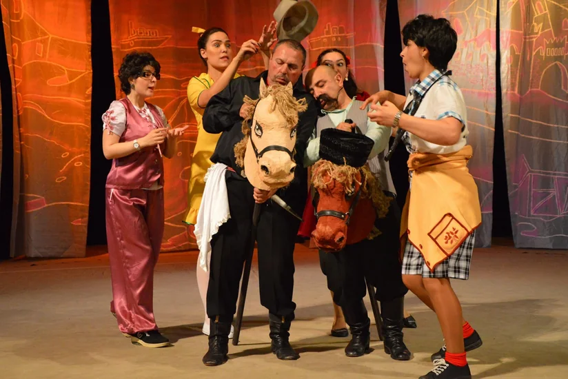Gənc Tamaşaçılar Teatrına  Kalmıkiyadan qonaqlar gəlib