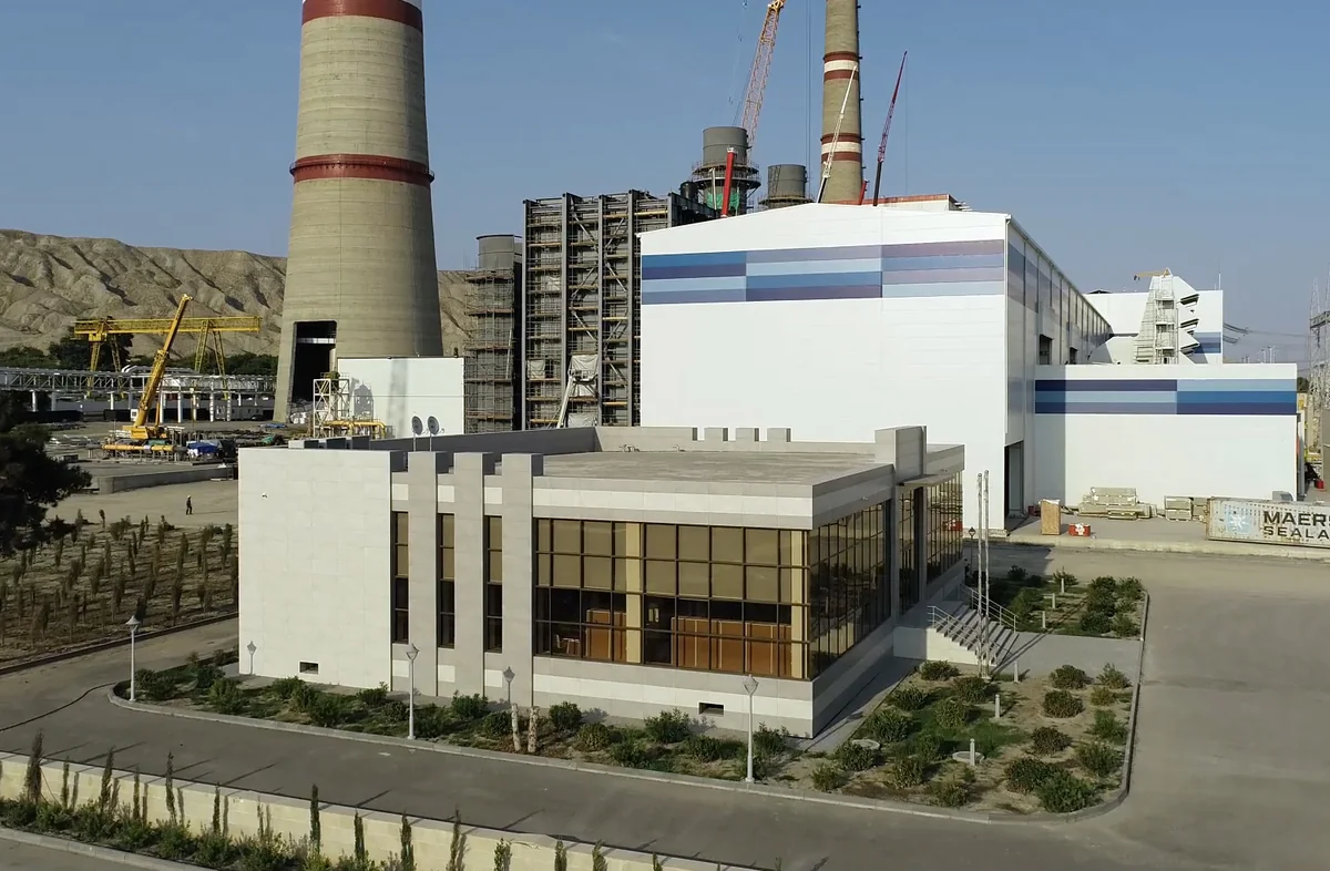Mingəçevirdə inşa edilən elektrik stansiyası üçün turbin və generator gətirilib