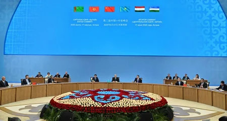 Kazakhstan willing to create transport hub in Kuryk port with China