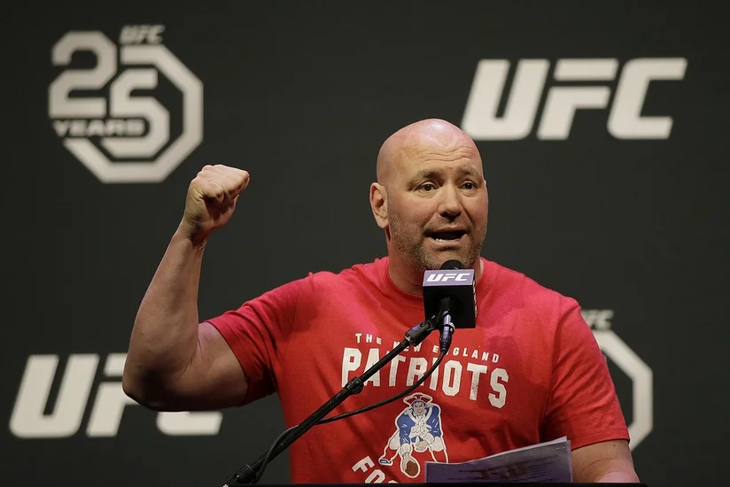 Глава UFC призвал не обращать внимания на разговоры о бое Нурмагомедова и Мэйуэзера