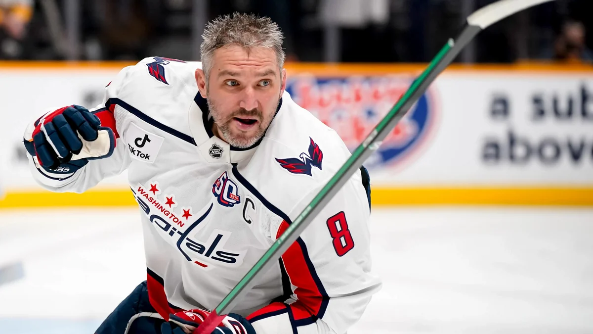 Oveçkin NHL tarixində ən çox pul qazanan hokkeyçi olub