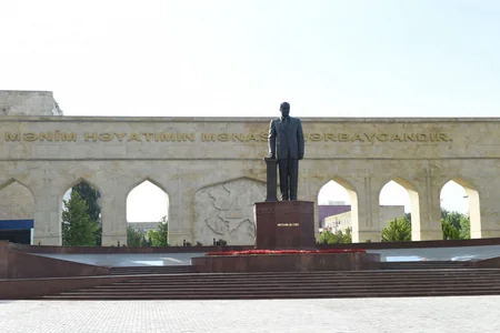 President Ilham Aliyev arrives in Shirvan city
