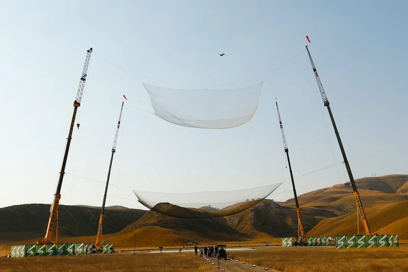 US athlete survives jump from 7 620 meters without a parachute - VIDEO
