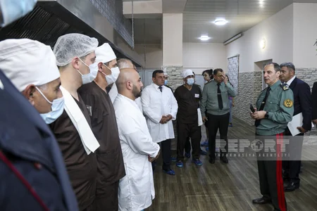 Təəccübləndirən foto, peşmanlığın izi, dəmir barmaqlıqlar - Bakı İstintaq Təcridxanasından REPORTAJ