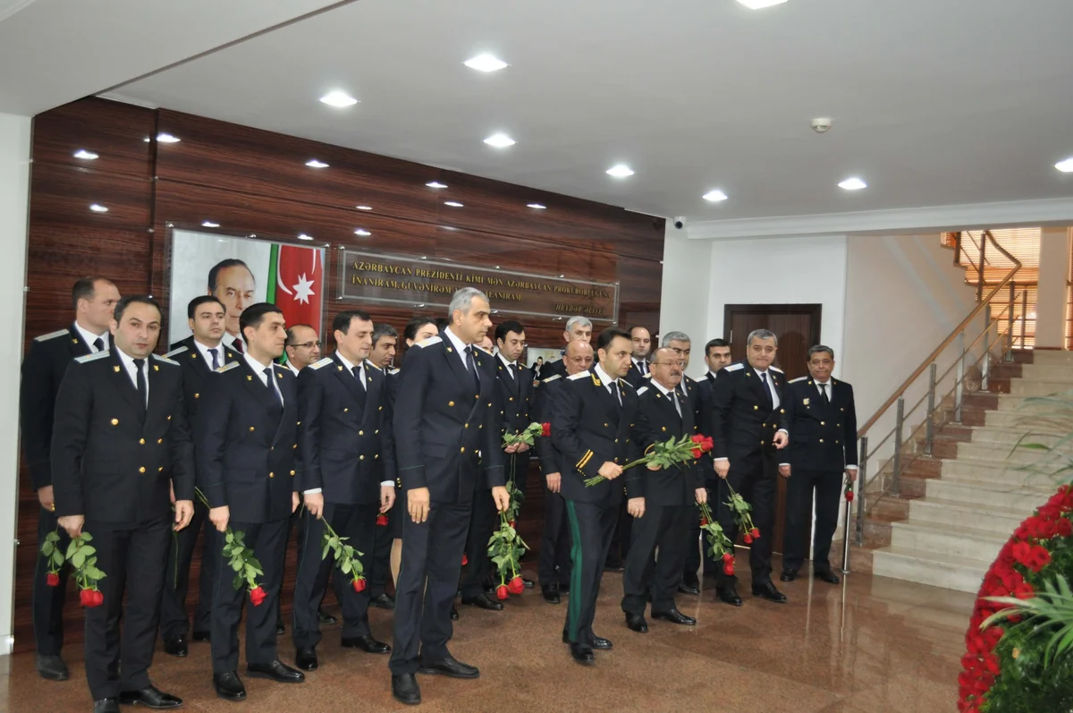 Bakı Şəhər Prokurorluğunda Heydər Əliyevin xatirəsinə həsr olunan anım mərasimi keçirilib