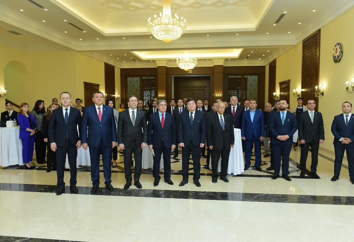 Türkmənistanda 8 Noyabr - Zəfər Günü qeyd edilib