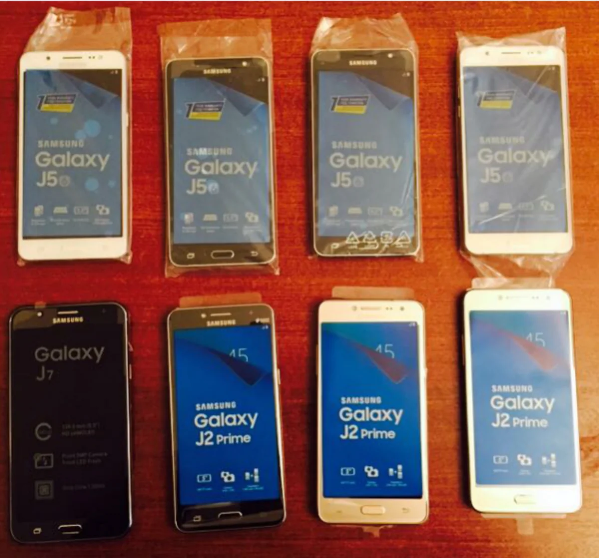Azərbaycanda gömrük nəzarətindən gizlədilən 8 ədəd mobil telefon aşkar edilib