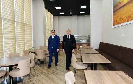 Prezident İlham Əliyev Kənd Təsərrüfatı Nazirliyinin Bakıda yeni inzibati binasının açılışında iştirak edib