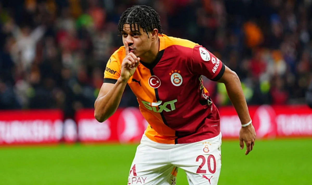 Premyer Liqa təmsilçisi Qalatasarayın futbolçusu ilə maraqlanır