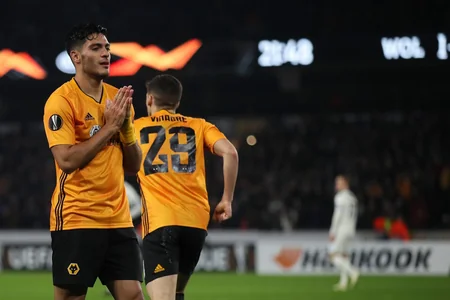 Sloveniyalı futbolçunun Avropa Liqası matçında beyni silkələnib - VİDEO