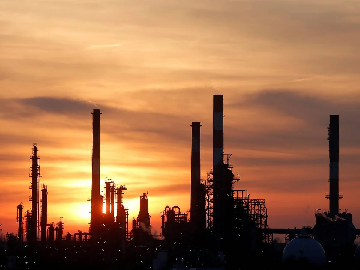 Индия изучает возможность роста мощностей по нефтепереработке почти в 2 раза