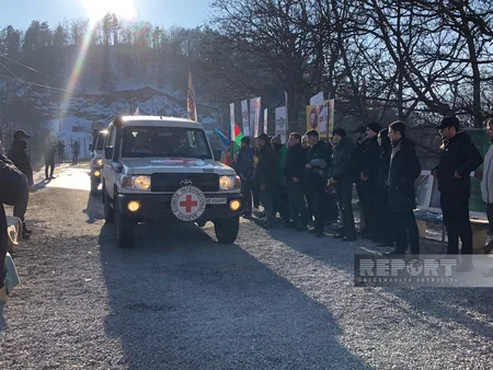 В Ханкенди беспрепятственно проехали автомобили МККК