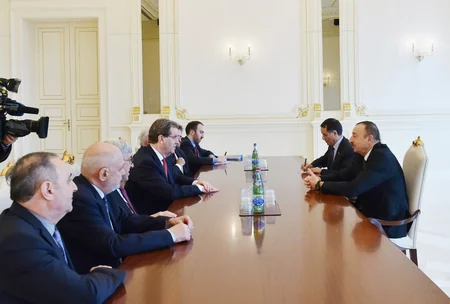 President Ilham Aliyev receives a delegation led by Executive Director of American Jewish Committee