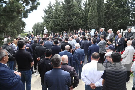 Xalq artisti Aftandil İsrafilov dəfn edilib - YENİLƏNİB-2