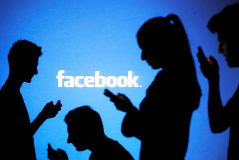 ​Facebook прослушивает разговоры пользователей