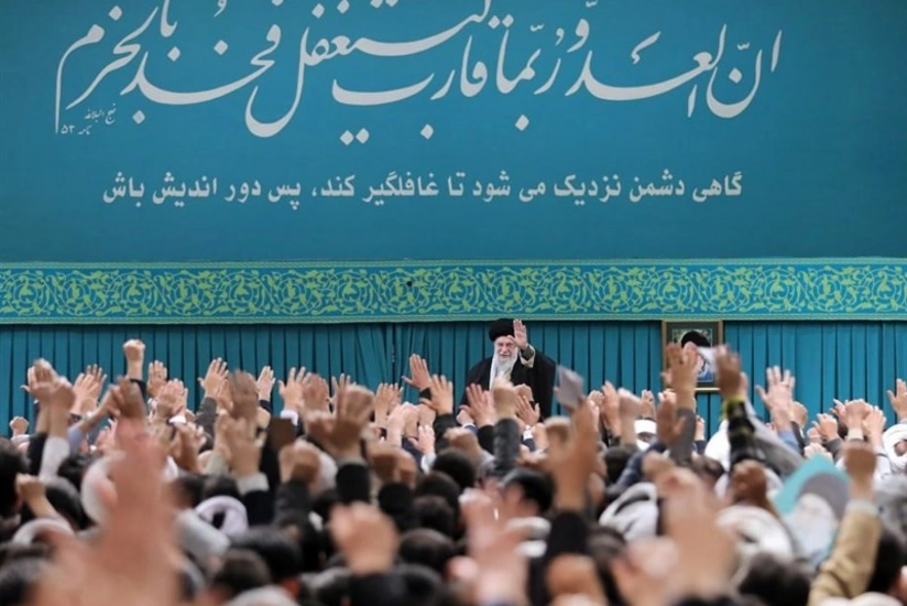 İranın ali rəhbəri Təbrizdə əhali ilə görüşüb