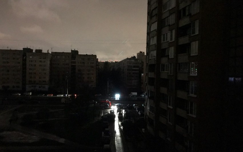 Powerful blasts heard in Kyiv