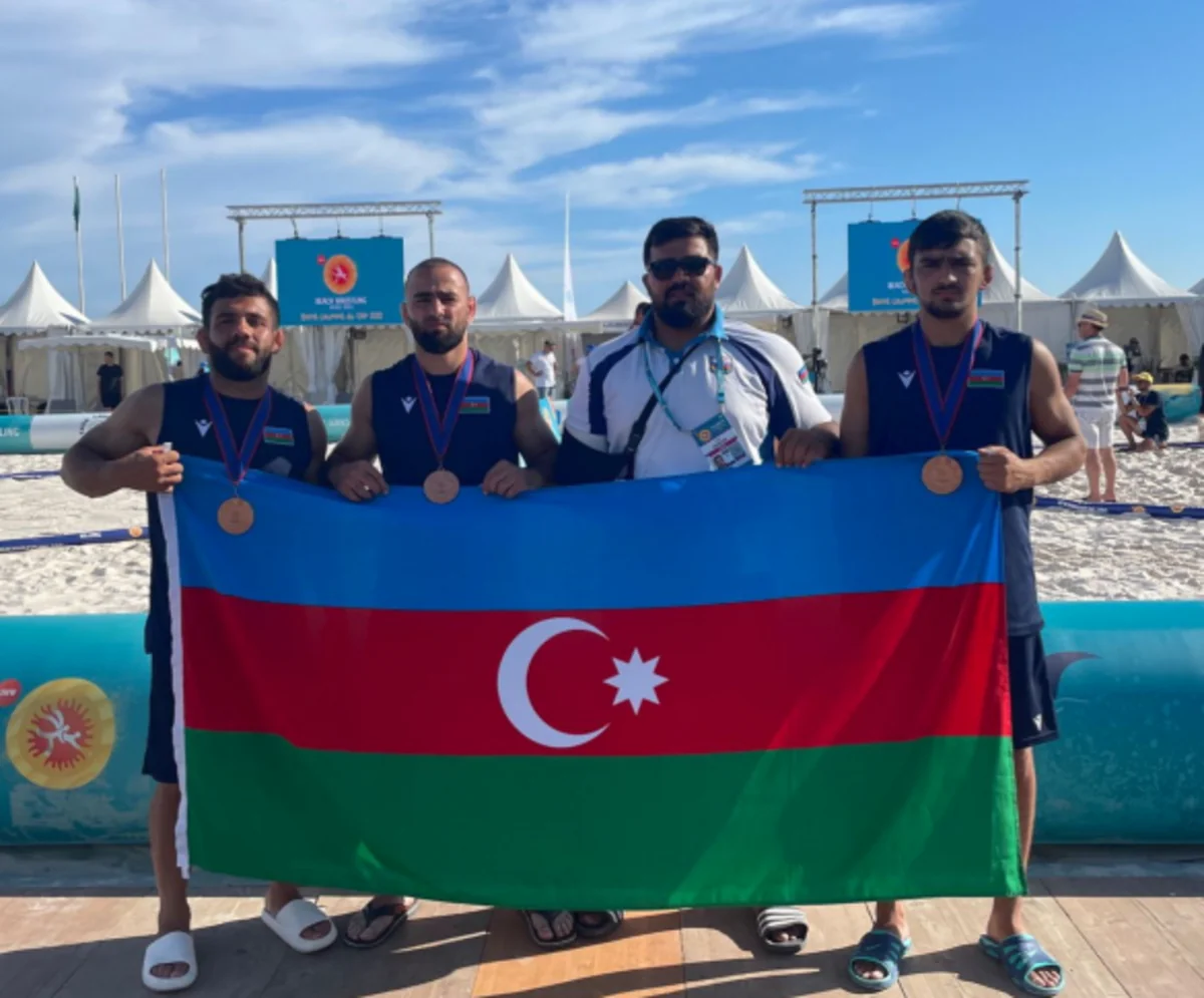 Azərbaycan güləşçiləri Fransada 3 bürünc medal qazanıblar
