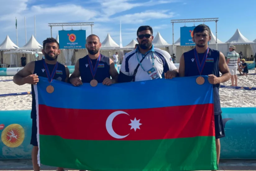 Azərbaycan güləşçiləri Fransada 3 bürünc medal qazanıblar