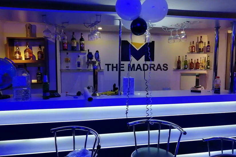 Bakıda Hindistan vətəndaşının restoranından 5 min manat oğurlandı