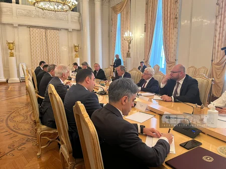 В Москве проходит встреча глав МИД Азербайджана и России