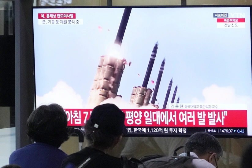 “Yonhap”: KXDR ballistik raket buraxıb