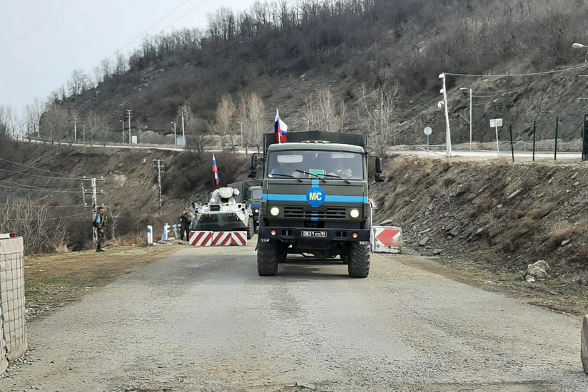 По дороге Ханкенди-Лачын беспрепятственно проехали автомобили российских миротворцев
