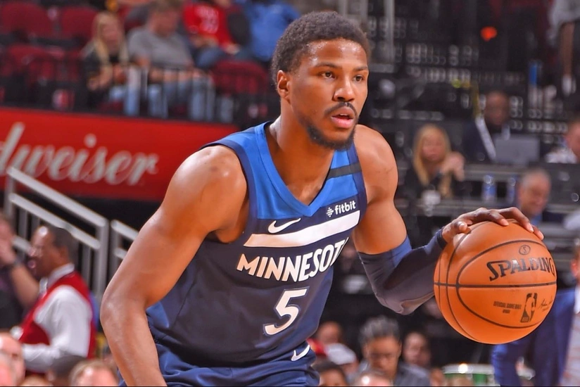 NBA-da basketbolçuya 12 oyunluq cəza verildi